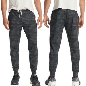 Vuori Sunday Performance Jogger 28" In Black Camo